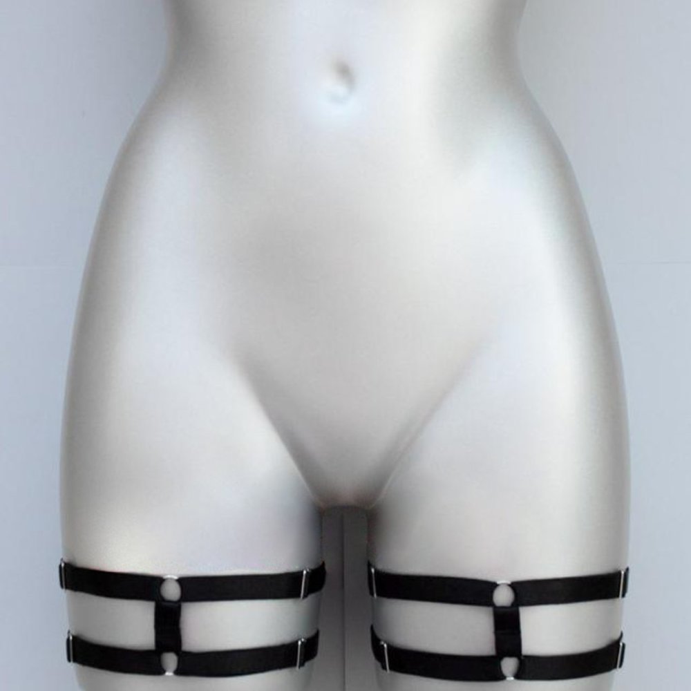 👄 SEXY ADJUSTABLE GARTERS 👄 NEVER WORN!